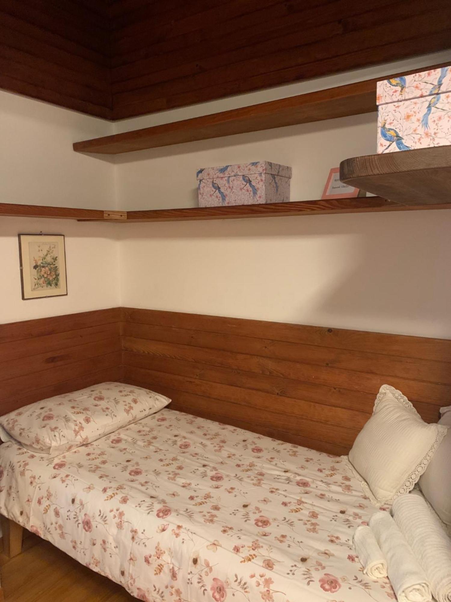 Villa 225 *